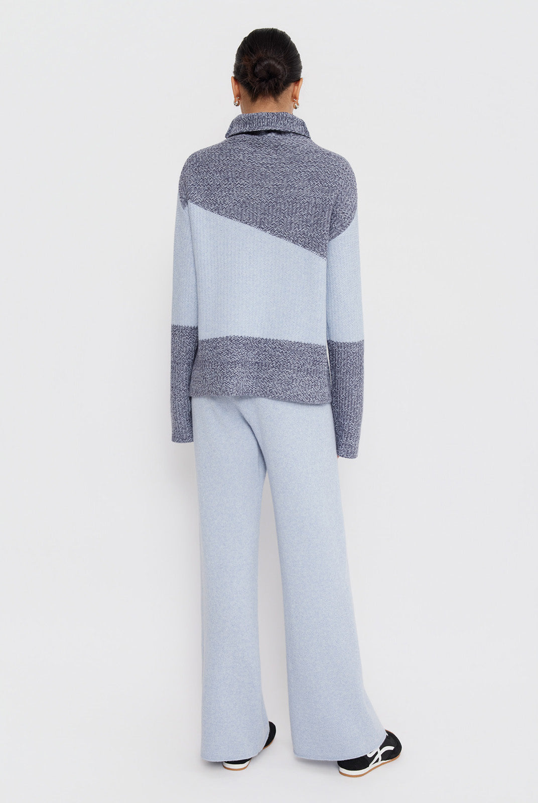 ASOBIO 100% Wool Colorblock Turtleneck Sweater