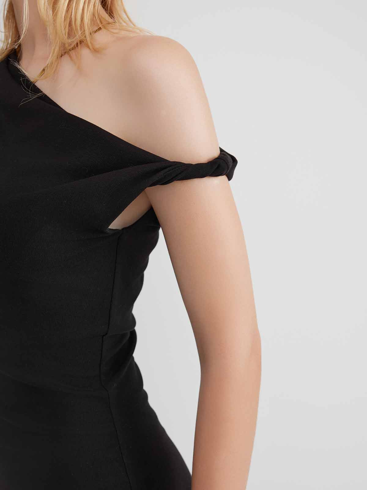 ASOBIO Twist Asymmetric Knit Dress