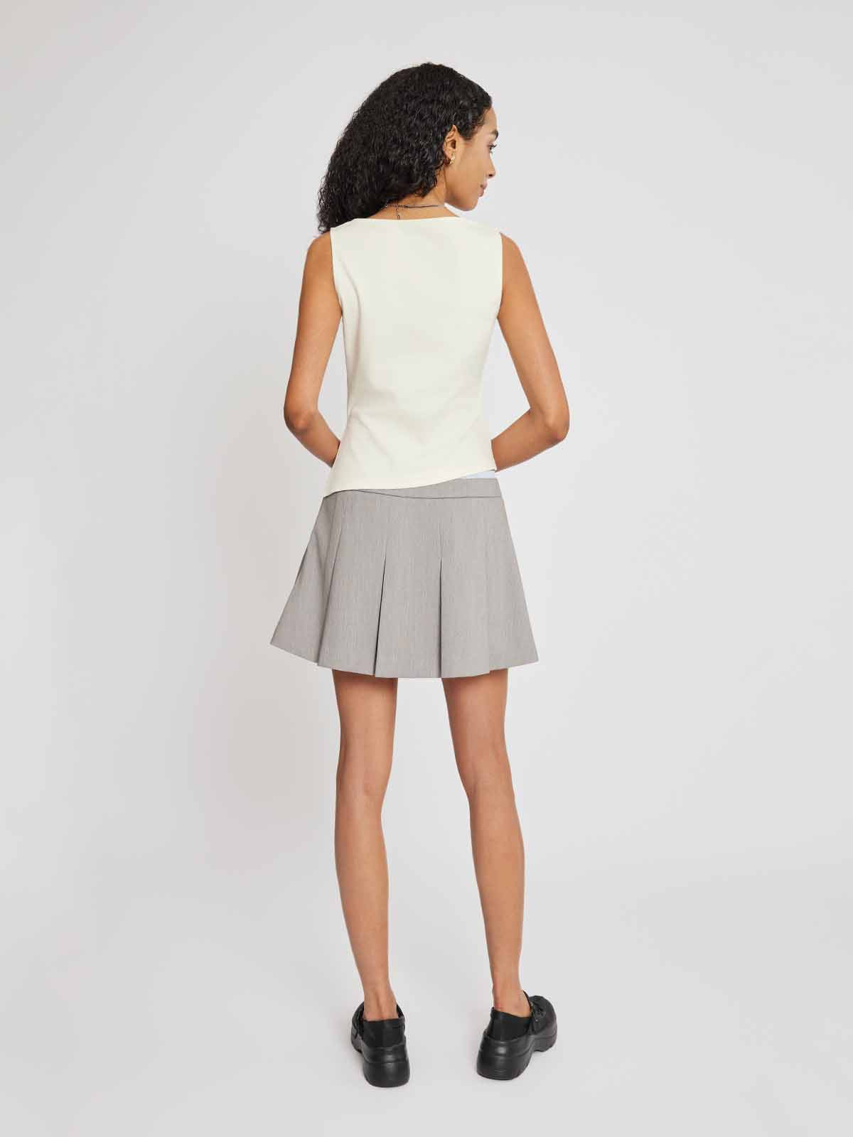 Ruched Side Asymmetrical Hem Sleeveless Top
